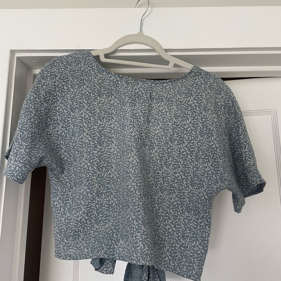 Princess Polly Jazzy Blue tied tee, US 4 - Picture 3 of 3